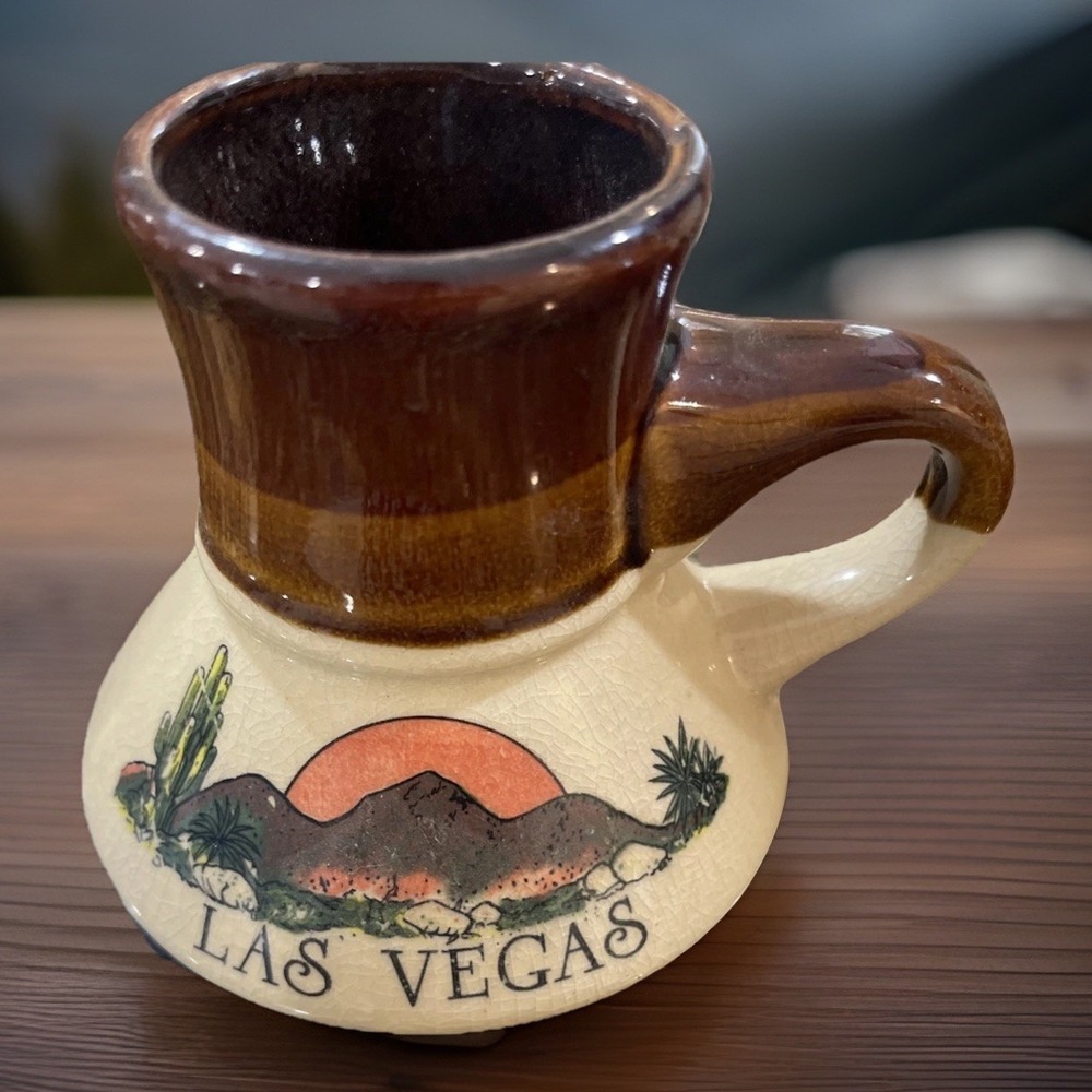 Vintage Las Vegas Nevada Souvenir Coffee Mug No‎ Spill Wide Bottom Sunset READ !